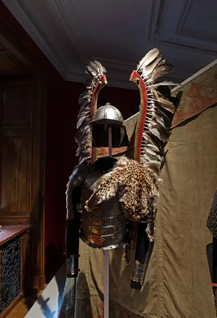 Winged Hussar armor in the National Museum in Krakow, Poland - Lemmy.World