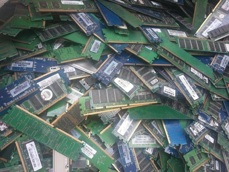 computer-ram-scrap-1499185334-3092170