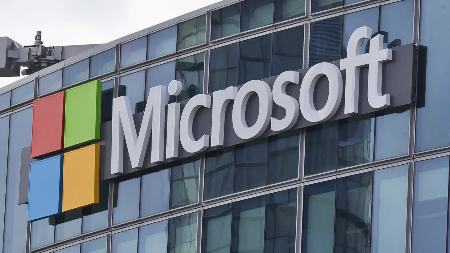 Microsoft lets cloud users keep personal data within Europe to ease privacy fears