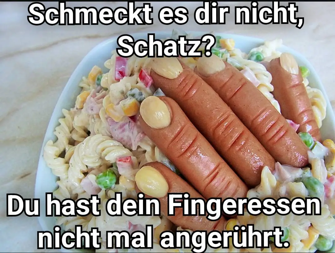 Fkngeressen: Wurstsalat mit essbaren Fingern drauf