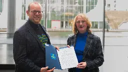 German Parliament receives Upcycling Android Open Letter 
 - FSFE