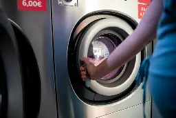 EXCLUSIVE: Two students uncover security bug that could let millions do their laundry for free