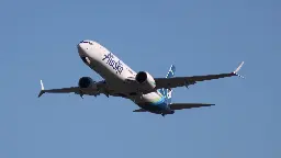 Alaska Airlines Boeing 737 Carrying Rapper Tech N9ne Returns To Kansas City Amid Suspected Fuel Leak